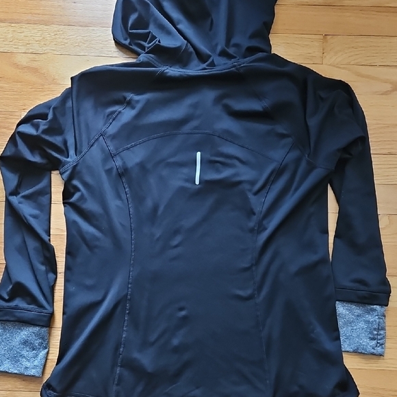 Reebok Black and Gray Zip-Up Hoodie - Picture 4 of 5